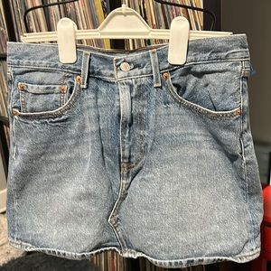 Denim mini shirt. Excellent conditions never worn.